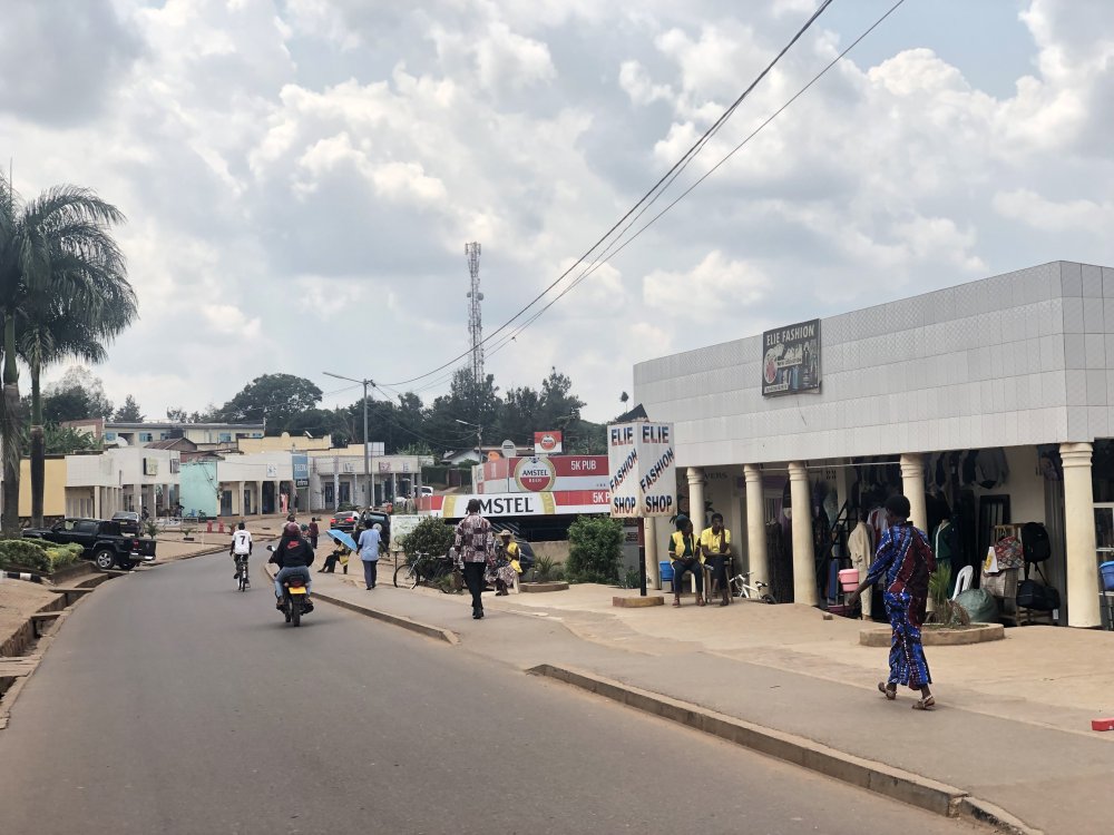 Abafite inzu zishaje z’ubucuruzi mu Mujyi wa Rwamagana bahawe nyirantarengwa y’amezi atatu yo kuba bazivuguruye