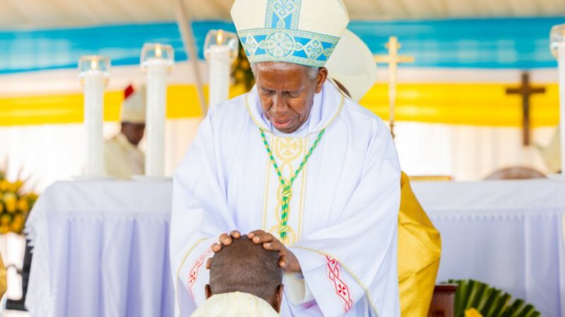 Umushumba wa Kiliziya Gatolika ku Isi, Papa Francisco, yagennye Padiri Jean Bosco Ntagungira nka Musenyeri wa Diyosezi ya Butare