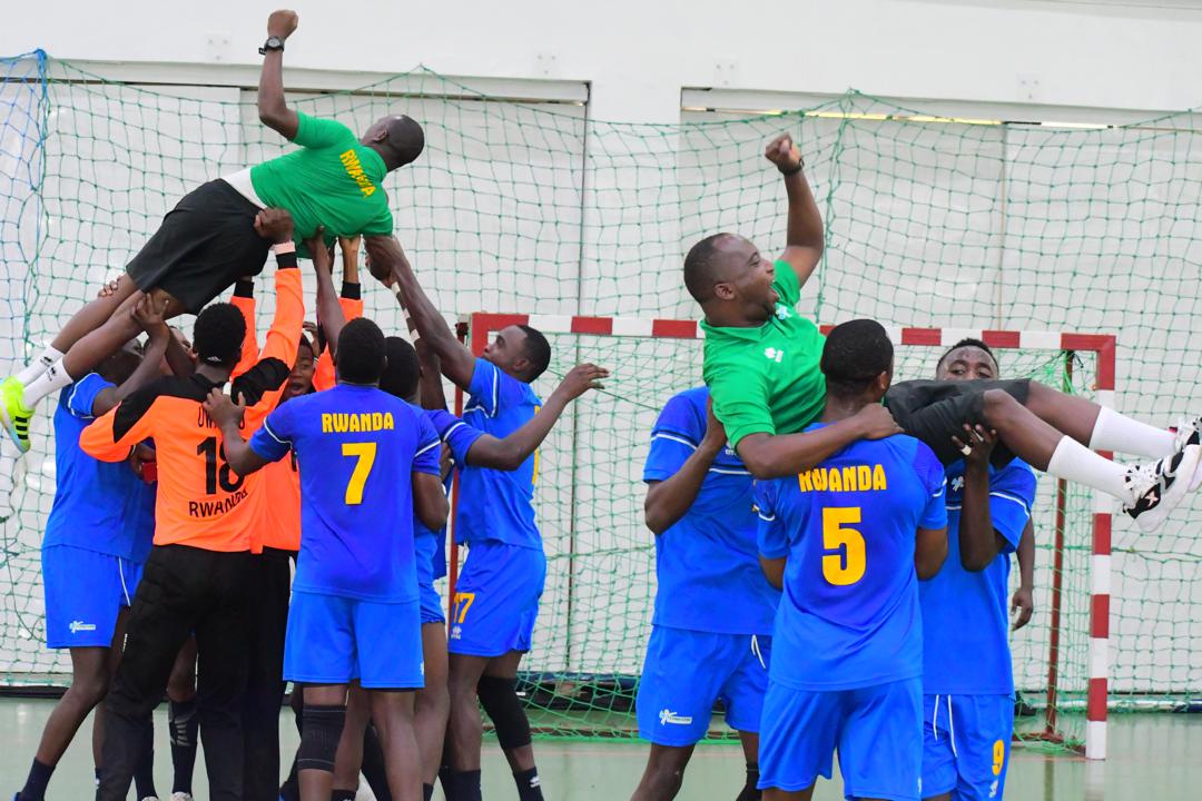 Handball: Ikipe y’u Rwanda yegukanye Igikombe cya Afurika cya U-2