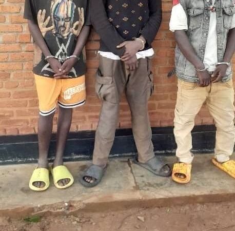 Gasabo-Jali: Polisi yafashe abakekwaho ubajura bategaga abantu bakabambura ndetse bakanabakomeretsa