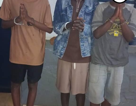 NYARUGENGE: Polisi yafashe abajura 10 bibaga abaturage babateze bakanabakomeretsa