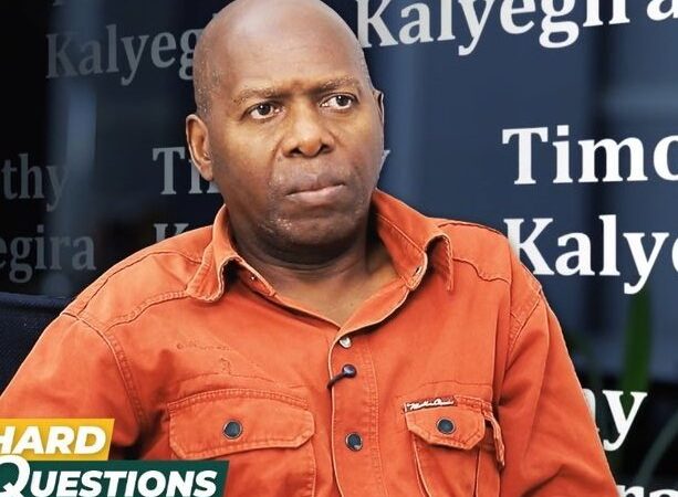 Bobiwine:Tim Kalyegira wari waraburiwe irengero yafashwe n’inzego z’umutekano mbere yo kugezwa imbere y’urukiko.”