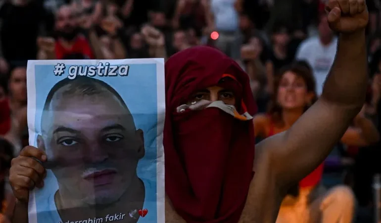 Maroc yasabye u Butaliyani ibisobanuro ku rupfu rw’Umunya-Maroc wapfiriye mu maboko ya Polisi